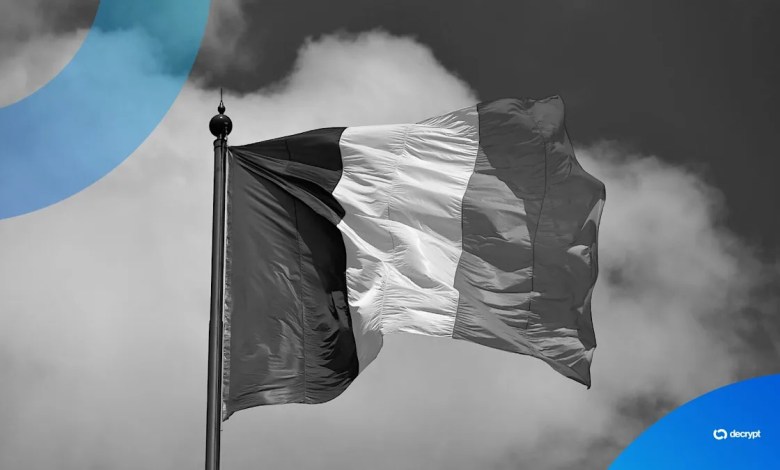 Masked Gunmen Tie Up Woman in France, Steal Crypto USB Masked Gunmen Tie Up Woman in France, Steal Crypto USB