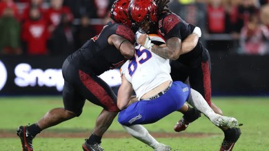 AZTEC DEFENSE CORRALS BRONCOS IN 17-7 VICTORY AZTEC DEFENSE CORRALS BRONCOS IN 17-7 VICTORY