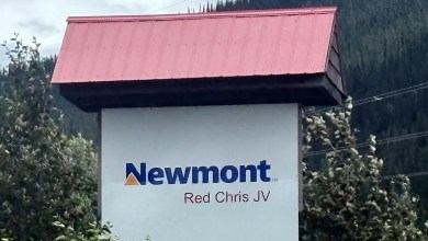 3 workers trapped in a Canadian mine have air, food and water as rescuers try to gain access to them 3 workers trapped in a Canadian mine have air, food and water as rescuers try to gain access to them