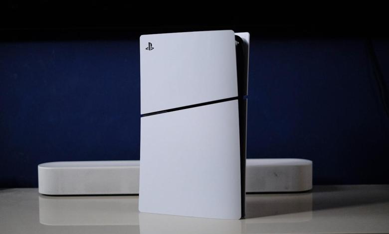 Sony’s holiday PS5 sales dropped 16 percent compared to last year Sony’s holiday PS5 sales dropped 16 percent compared to last year