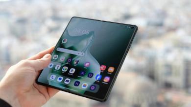 Bright screens, inside and out Bright screens, inside and out