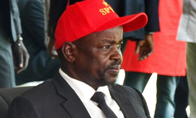 South Sudan leader sacks powerful vice-president in shock move South Sudan leader sacks powerful vice-president in shock move