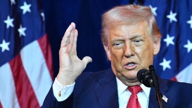 Trump calls off "second wave of attacks" on Venezuela, meets with oil executives Trump calls off "second wave of attacks" on Venezuela, meets with oil executives