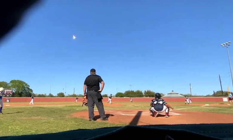Meteor spotted streaking above Texas responsible for sonic booms, NASA says Meteor spotted streaking above Texas responsible for sonic booms, NASA says