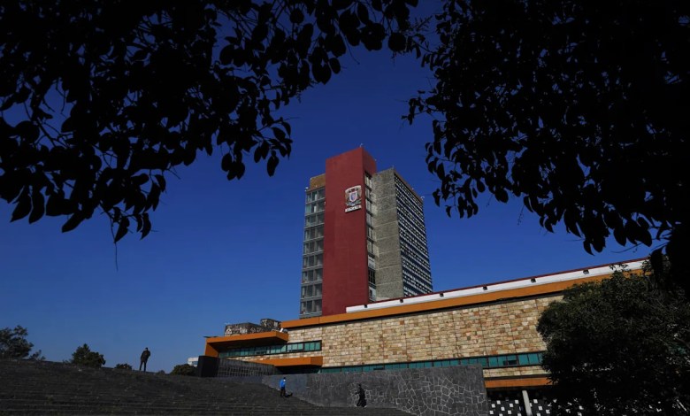 Security fears shut down classes at Mexico’s top university after student killing Security fears shut down classes at Mexico’s top university after student killing