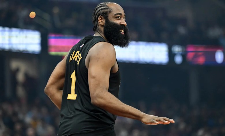 Fantasy Basketball Playoff Primer, Part 3: Which injured players are worth holding heading into the postseason? Fantasy Basketball Playoff Primer, Part 3: Which injured players are worth holding heading into the postseason?