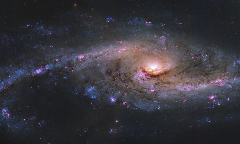 Why do some starburst galaxies mysteriously shut down? New study provides clues Why do some starburst galaxies mysteriously shut down? New study provides clues