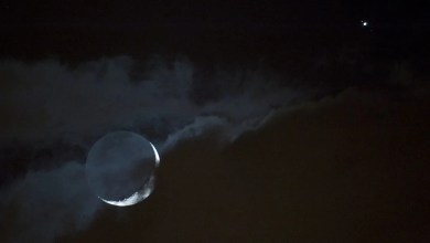 See Jupiter glow beside the waxing moon after sunset on May 20 See Jupiter glow beside the waxing moon after sunset on May 20