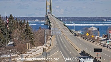 Mackinac Bridge closed because of falling ice. What we know Mackinac Bridge closed because of falling ice. What we know