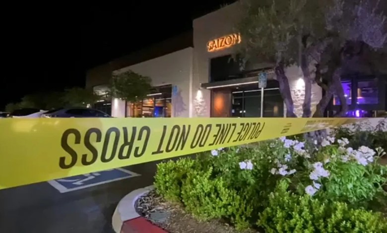 Police searching for suspects after armed robbery outside northeast Fresno restaurant Police searching for suspects after armed robbery outside northeast Fresno restaurant
