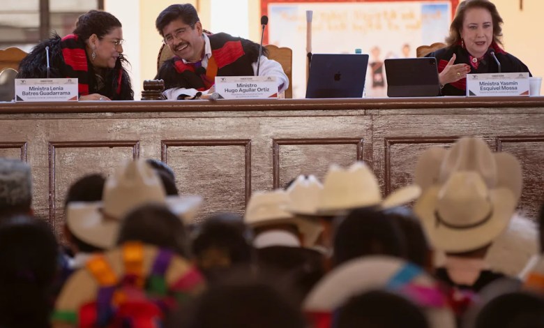 Mexico’s Supreme Court holds its first session outside Mexico City, in Chiapas Mexico’s Supreme Court holds its first session outside Mexico City, in Chiapas