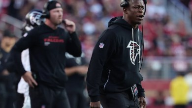 Falcons’ embarrassing blunder helps 49ers seal 20-10 victory Falcons’ embarrassing blunder helps 49ers seal 20-10 victory