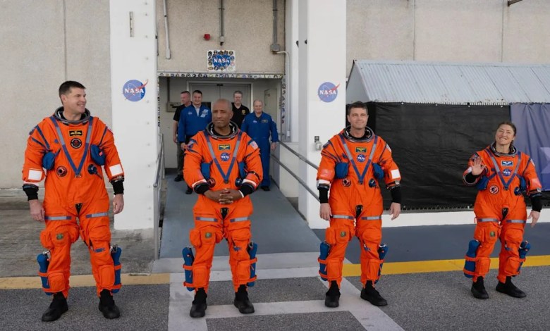 Artemis 2 moon astronauts rehearse for launch day (photos) Artemis 2 moon astronauts rehearse for launch day (photos)
