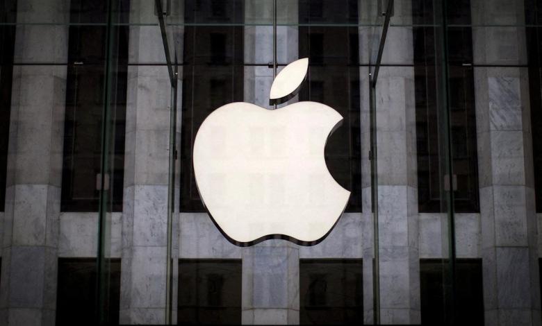 Three YouTubers accuse Apple of illegal scraping to train its AI models Three YouTubers accuse Apple of illegal scraping to train its AI models