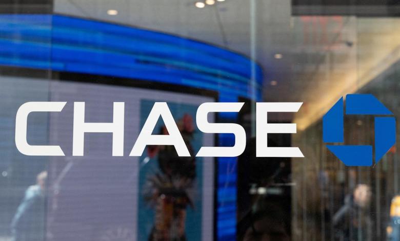 JPMorgan Chase is taking over the Apple Card JPMorgan Chase is taking over the Apple Card