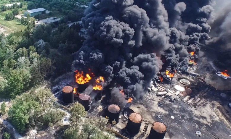 One of Russia’s biggest oil refineries erupts in flames after Ukrainian strike One of Russia’s biggest oil refineries erupts in flames after Ukrainian strike