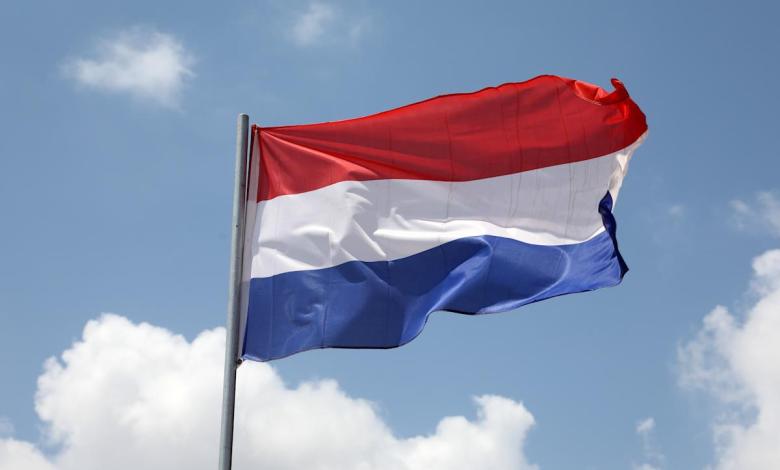 Dutch intelligence services warn of Russian hackers targeting Signal and WhatsApp Dutch intelligence services warn of Russian hackers targeting Signal and WhatsApp