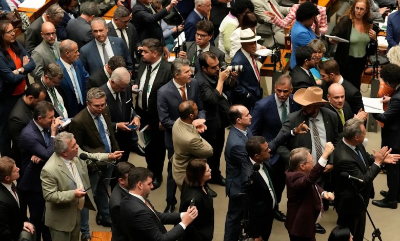 Bill that could reduce Brazilian ex-President Jair Bolsonaro’s prison time advances in Congress Bill that could reduce Brazilian ex-President Jair Bolsonaro’s prison time advances in Congress