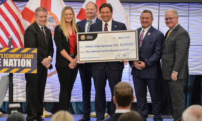 Floridians shouldn’t fall for DeSantis’ property tax con job Floridians shouldn’t fall for DeSantis’ property tax con job