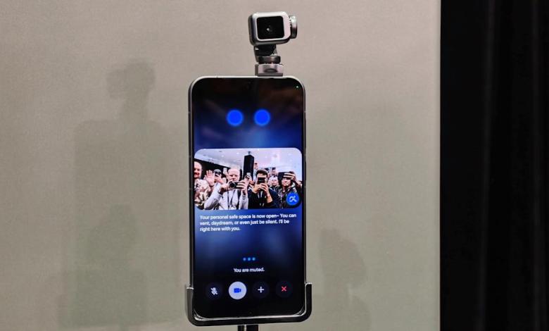 A closer look at Honor’s Robot Phone A closer look at Honor’s Robot Phone