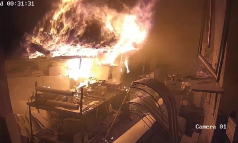 Video shows father, son burning down Queens building where they squatted print shop: Prosecutors Video shows father, son burning down Queens building where they squatted print shop: Prosecutors