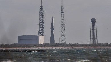 Blue Origin’s New Glenn rocket raised for third Cape Canaveral launch Blue Origin’s New Glenn rocket raised for third Cape Canaveral launch