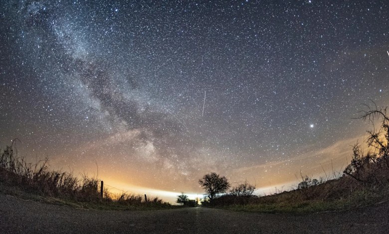 The Lyrid meteor shower is visible now and peaking soon. Here’s how to spot it The Lyrid meteor shower is visible now and peaking soon. Here’s how to spot it