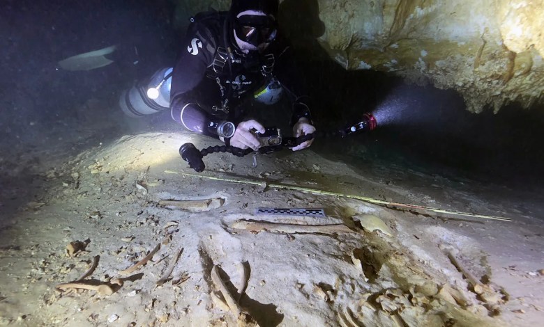 A prehistoric skeleton found deep in a flooded Mexican cave was likely placed there in a ritual A prehistoric skeleton found deep in a flooded Mexican cave was likely placed there in a ritual