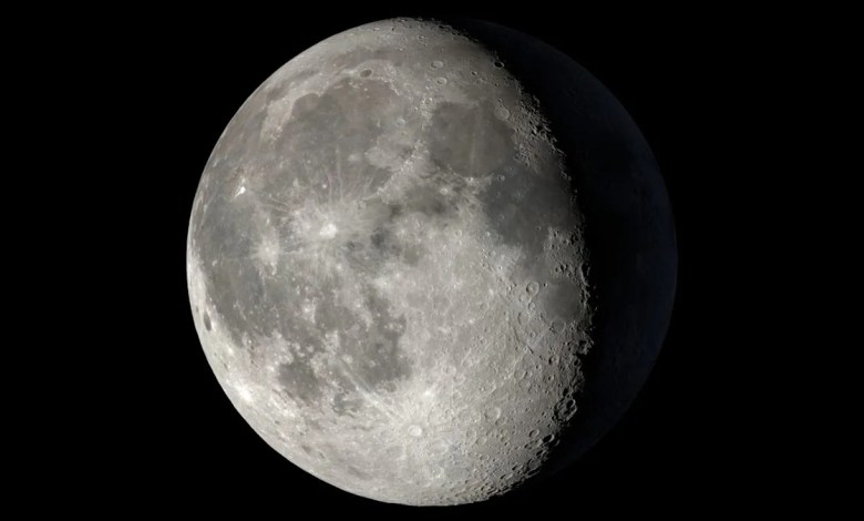 With more Moon missions on the horizon, avoiding crowding and collisions will be a growing challenge With more Moon missions on the horizon, avoiding crowding and collisions will be a growing challenge