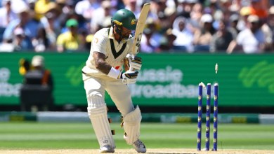 The Ashes: Stokes bowls Weatherald but Aussies push lead past 100 The Ashes: Stokes bowls Weatherald but Aussies push lead past 100