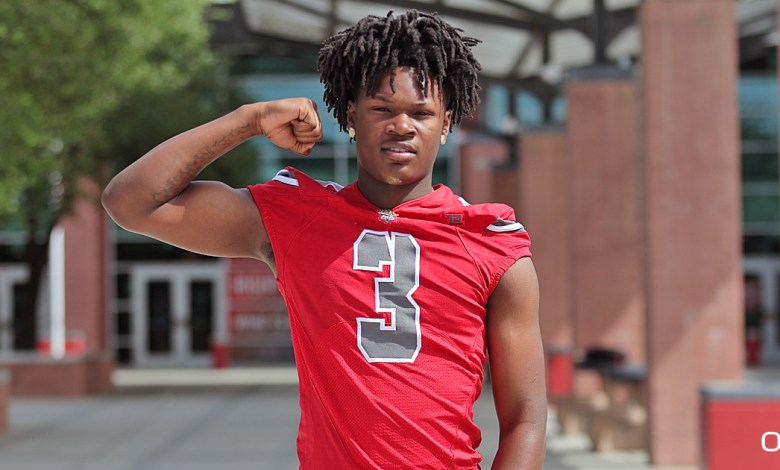 4-star WR Damani Warren sets Texas A&M official visit 4-star WR Damani Warren sets Texas A&M official visit