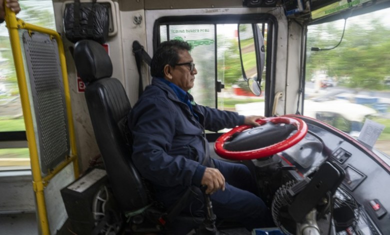 How Peru bus drivers try to stay safe How Peru bus drivers try to stay safe
