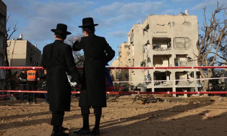 Iranian missiles injure 160 in towns near Israeli nuclear site Iranian missiles injure 160 in towns near Israeli nuclear site