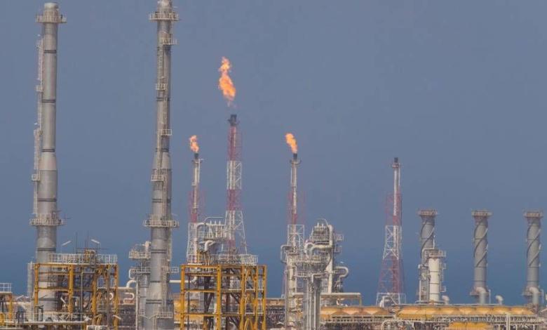 Oil nears 0 a barrel after gas field strike Oil nears 0 a barrel after gas field strike