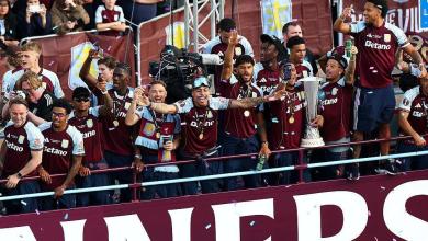Thousands welcome home triumphant Villa as heroes Thousands welcome home triumphant Villa as heroes