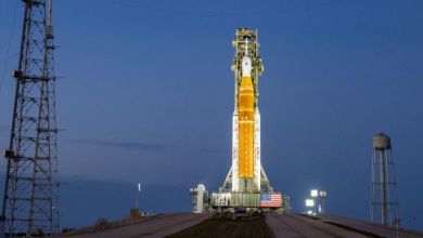 Unanimous vote in key risk assessment has moon mission crew barreling toward a new launch date Unanimous vote in key risk assessment has moon mission crew barreling toward a new launch date