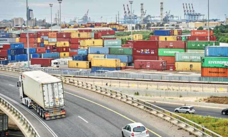 Israeli truckers fear foreign workers may overtake industry if bureaucracy goes unchecked Israeli truckers fear foreign workers may overtake industry if bureaucracy goes unchecked