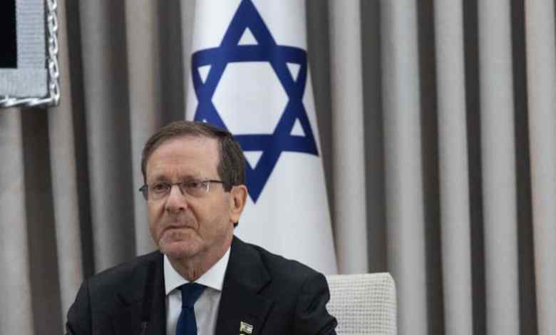 Herzog expresses concern over exodus of Christian families from Israel Herzog expresses concern over exodus of Christian families from Israel