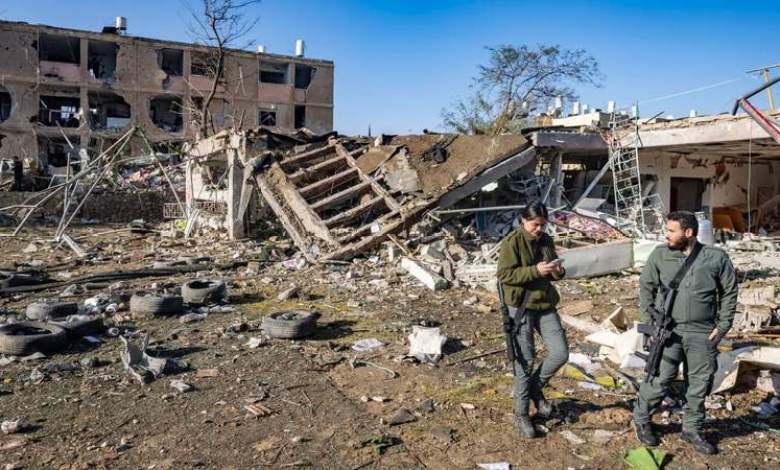 Looter indicted after pretending to be emergency worker at Dimona rocket crash site Looter indicted after pretending to be emergency worker at Dimona rocket crash site
