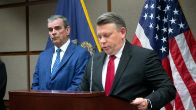 Officials plead with Kansas parents to educate kids about internet safety in light of AI sex abuse Officials plead with Kansas parents to educate kids about internet safety in light of AI sex abuse