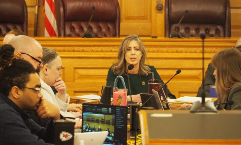 Kansas Senate embraces bill to compel age-verification, parental consent on app downloads Kansas Senate embraces bill to compel age-verification, parental consent on app downloads