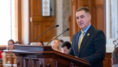 Kansas House passes bill providing stricter regulation of prescription drug middlemen Kansas House passes bill providing stricter regulation of prescription drug middlemen