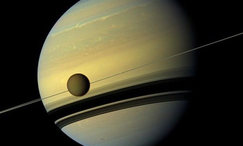 Did a titanic moon crash create Saturn’s iconic rings? Did a titanic moon crash create Saturn’s iconic rings?