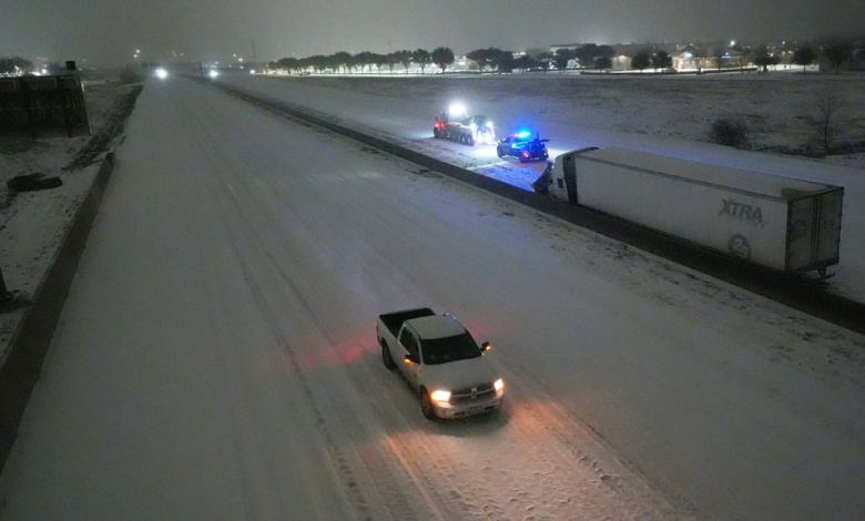 Power Outages Soar As Snow, Ice From Winter Storm Fern Hit New Areas Power Outages Soar As Snow, Ice From Winter Storm Fern Hit New Areas