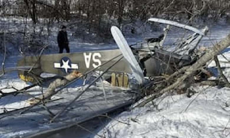 2 people suffer non-life-threatening injuries after a small plane crash 2 people suffer non-life-threatening injuries after a small plane crash