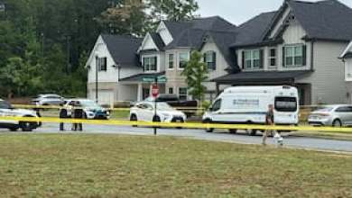 Death under investigation after neighbor finds body, calls Gwinnett County police Death under investigation after neighbor finds body, calls Gwinnett County police