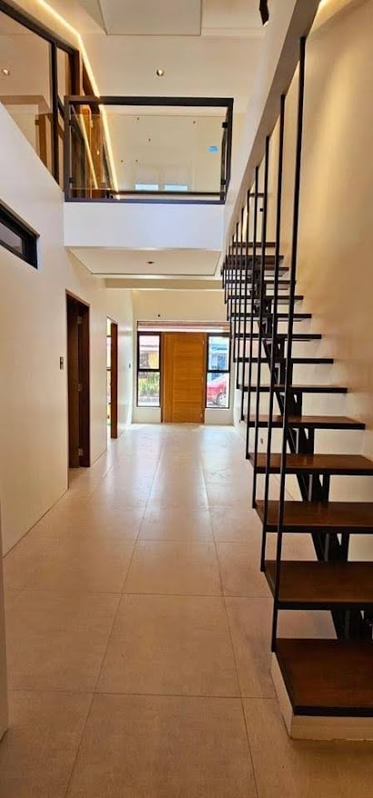 Bungalow House and Lot for Sale in Parañaque City Bungalow House and Lot for Sale in Parañaque City