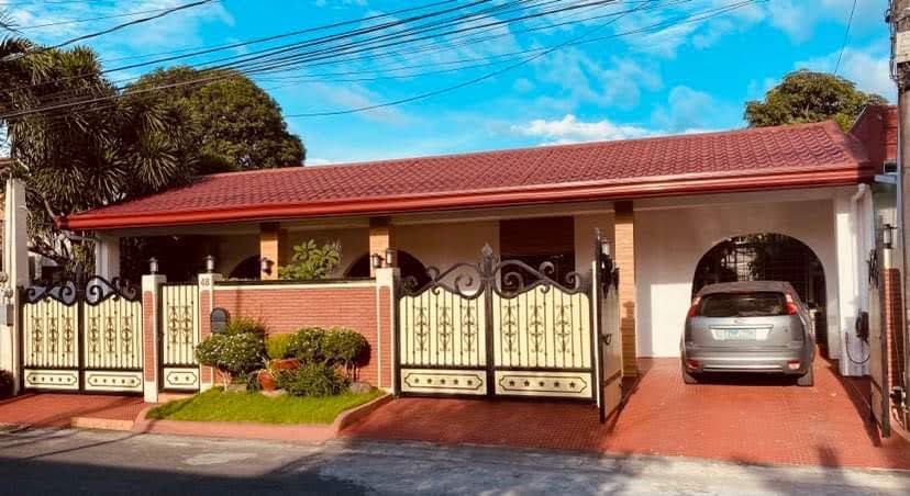 House and Lot with Solar Panel For Sale in DBP Village, Las Piñas City House and Lot with Solar Panel For Sale in DBP Village, Las Piñas City