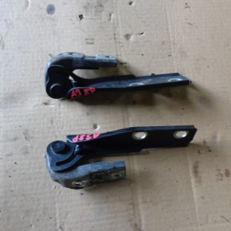 AUDI A3 8P 03r- ZAWIASY MASKI 2 SZT AUDI A3 8P 03r- ZAWIASY MASKI 2 SZT