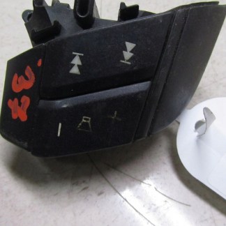 VOLVO XC90 PRZEŁACZNIK PRZYCISK KIEROWNICY 02-07 068/xxx VOLVO XC90 PRZEŁACZNIK PRZYCISK KIEROWNICY 02-07 068/xxx